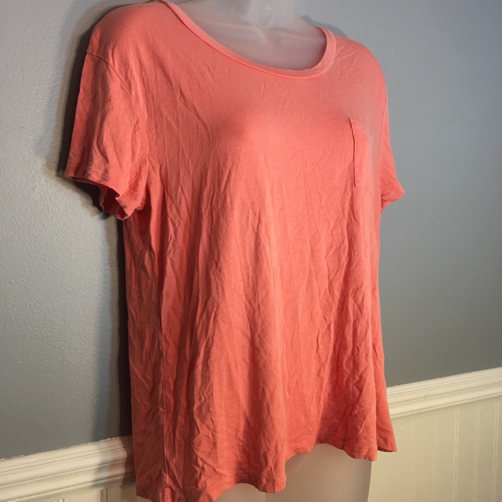 Mossimo Basic Tee - Picture 2 of 4